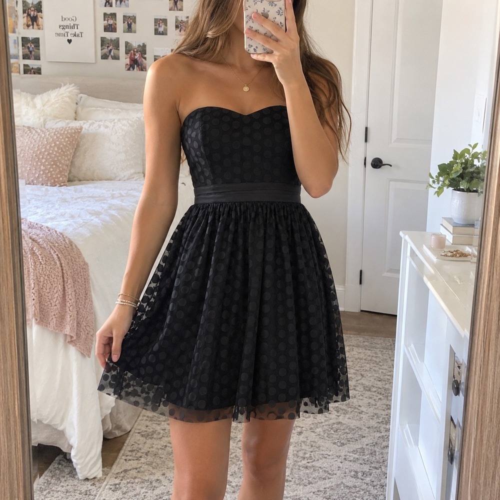 White House Black Market WHBM Black Strapless Cocktail Dress Women's 2 Evening